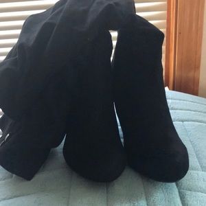 Torrid Knee High Boots Size 7.5 wides